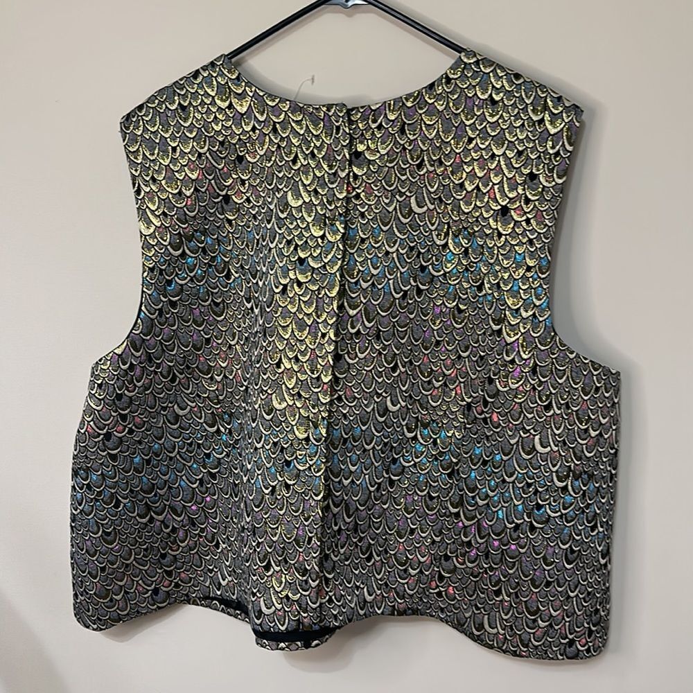 Modcloth Multicolor Scallop Pattern Top - image 5